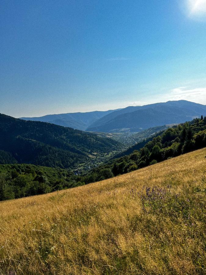 Садиба Between Mountains Mizhhirya  Εξωτερικό φωτογραφία